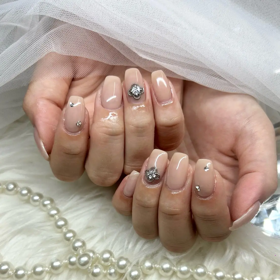 セミロング ハンドネイル Ange Nailistのネイルデザイン