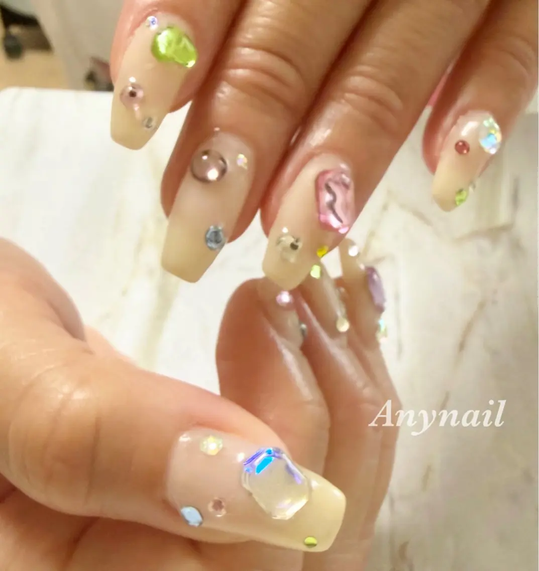 ネイル ブルー キラキラネイル ストーンネイル 岩澤 恵子のネイルデザイン