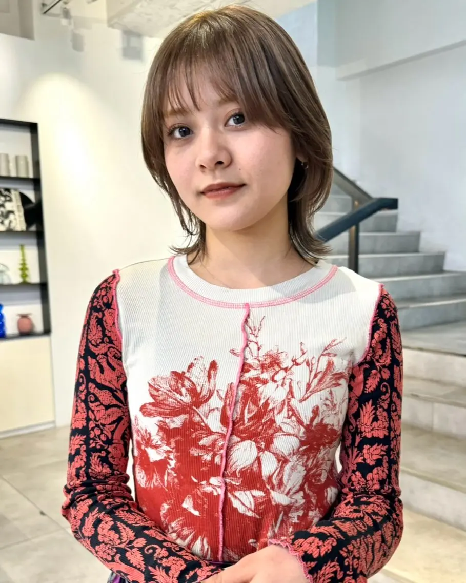 ミディアム カラー ベージュカラー レイヤーカット ウルフカット 顔周りカット/透明感 カラー✂️MEIのヘアスタイル