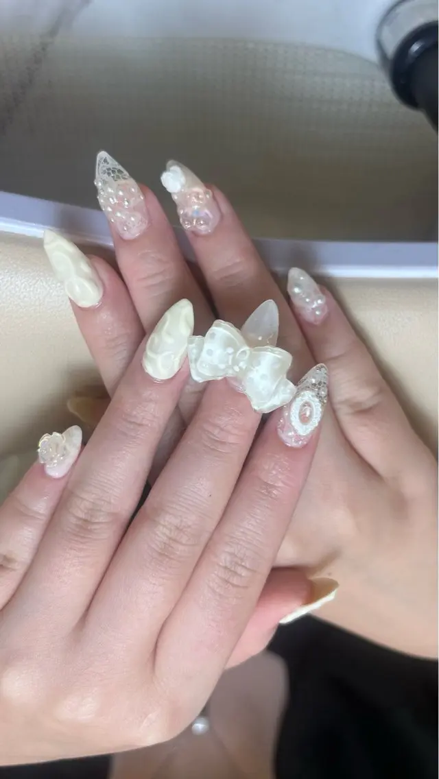 ネイル ニュアンスネイル ハンドネイル BANSA ˖ ࣪⊹ 大阪 個性派 派手のネイルデザイン