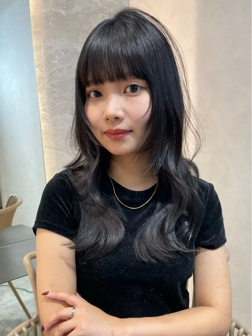 ミディアム アッシュ 髪質改善 レイヤーカット カット ヘアカラー トリートメント 🫧小顔顔周りカット レイヤー/縮毛/白倉のヘアスタイル