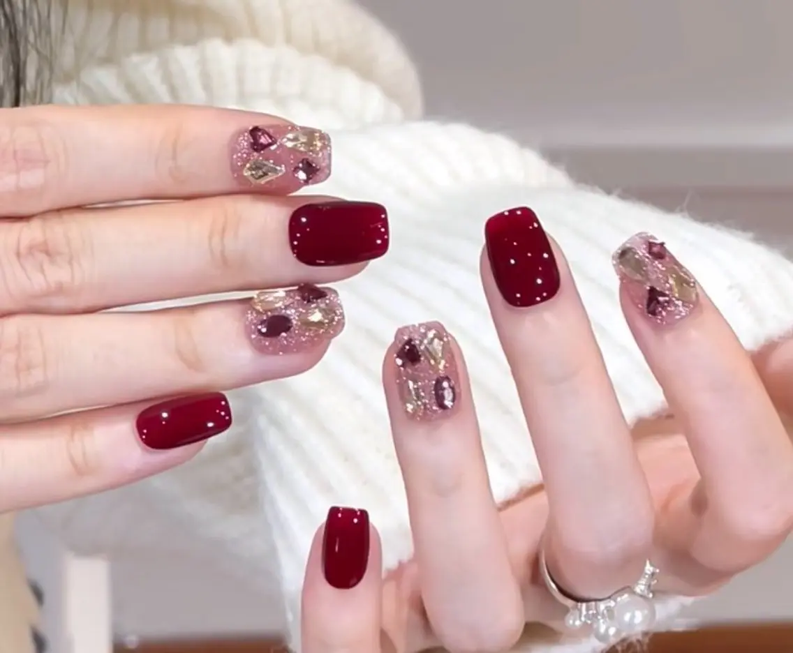 ネイル ハンドネイル Pure&Rich Nailのネイルデザイン