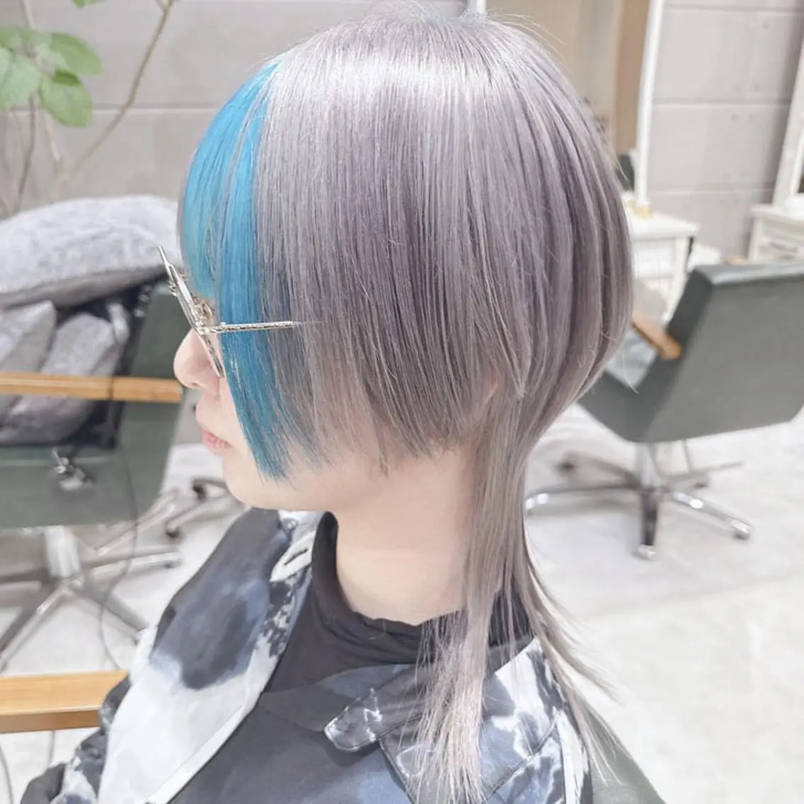 ショート カラー メンズ メンズブリーチ メンズハイトーン メンズウルフカット ブリーチ デザインカラー DAYS Men’sのヘアスタイル