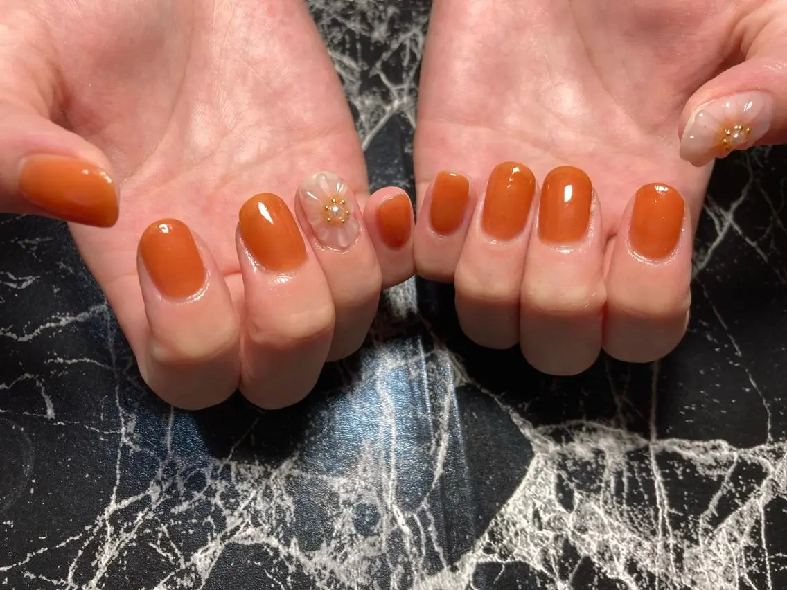 ショート ネイル ハンドネイル ✴︎ Delightのネイルデザイン