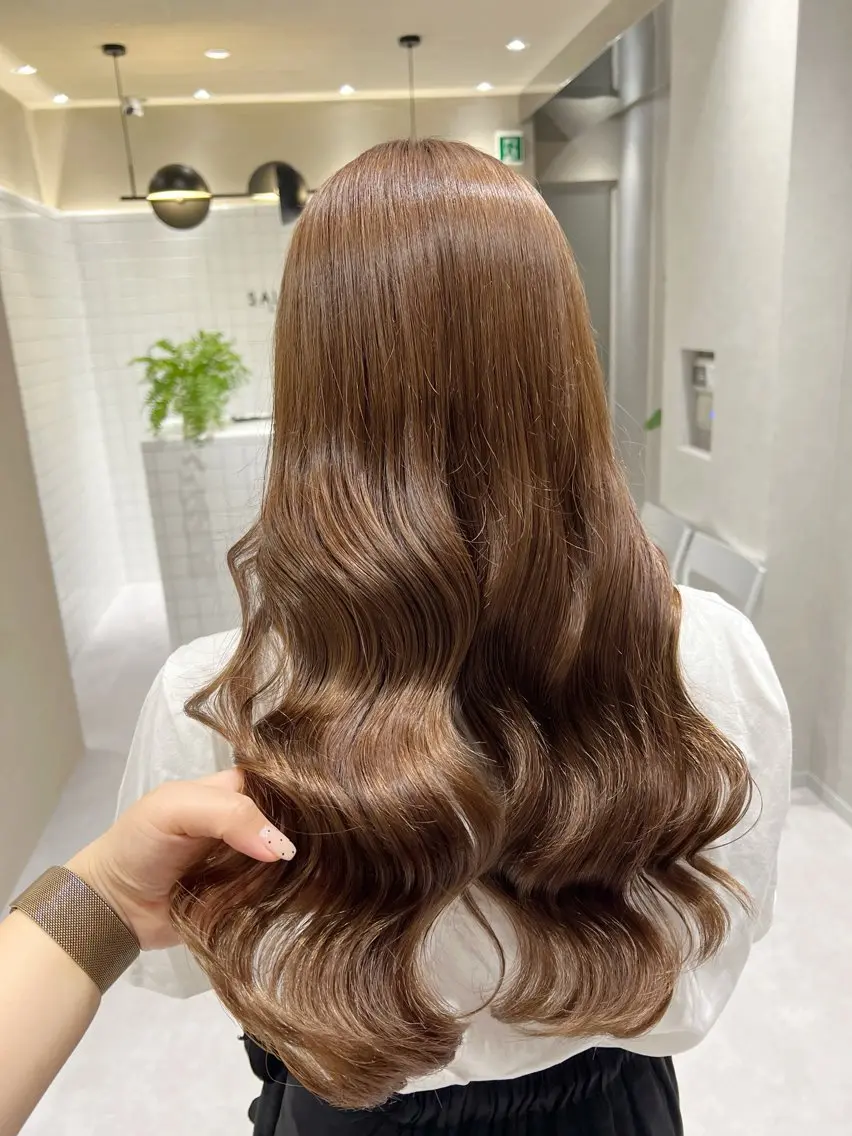 ロング カラー ヘアアレンジ ベージュカラー ブリーチ ブリーチなしカラー 髪質改善 トリートメント ヘアカラー 新宿color🐝 AYAKA🌈💖のヘアスタイル