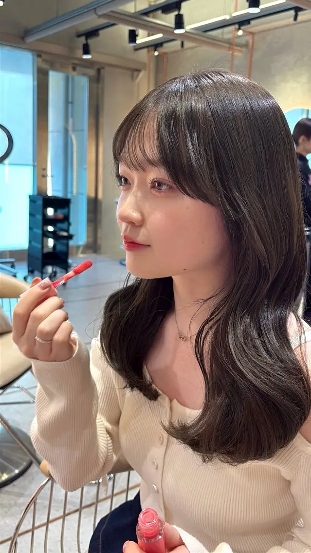 セミロング カラー ベージュカラー ブラウンカラー 透明感カラー マロンブラウン オリーブベージュ カット ヘアカラー トリートメント 顔周りレイヤーカット /髪質改善/ゆう🤍のヘアスタイル