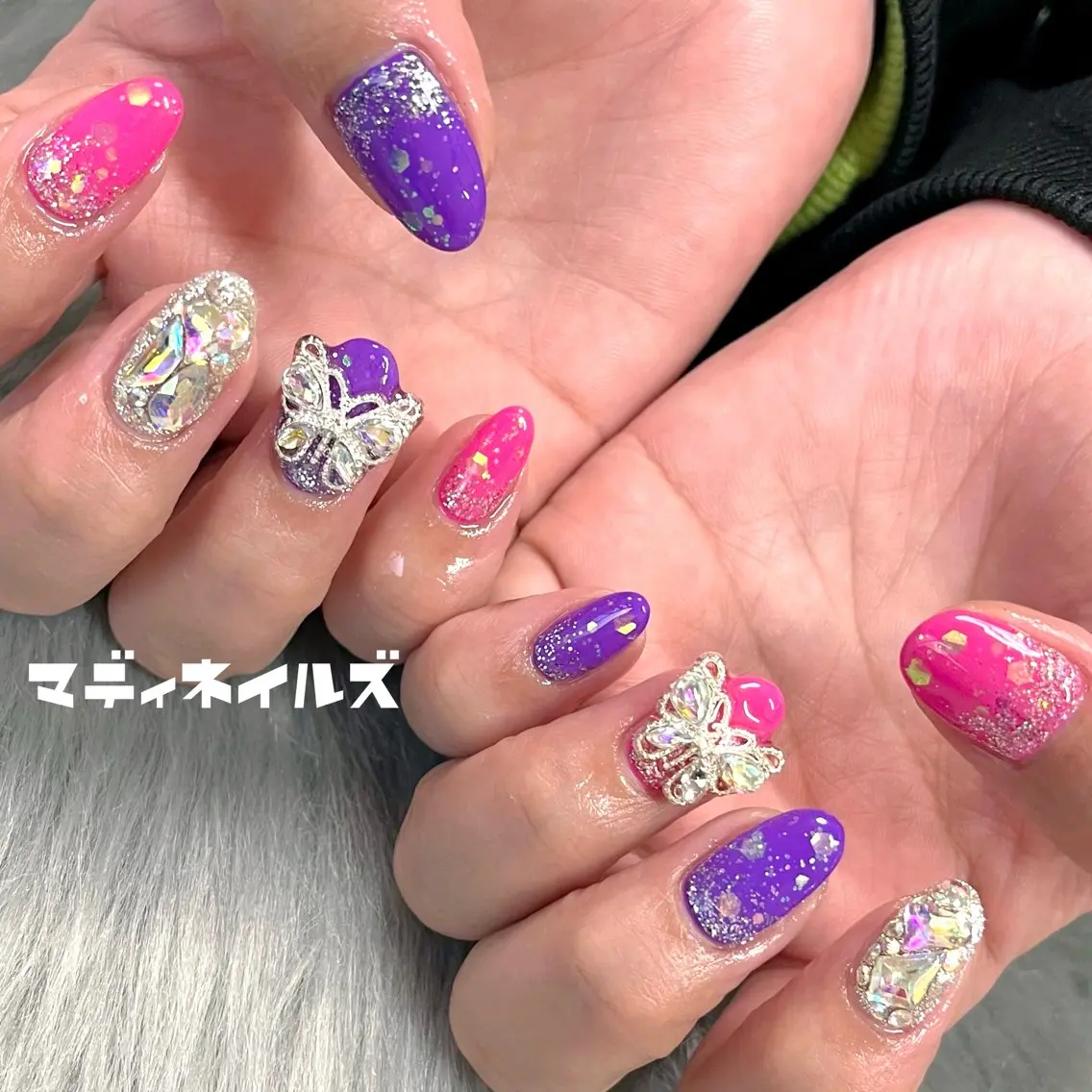 ネイル MADDYNAILS ✴︎柏痛ネイルのネイルデザイン