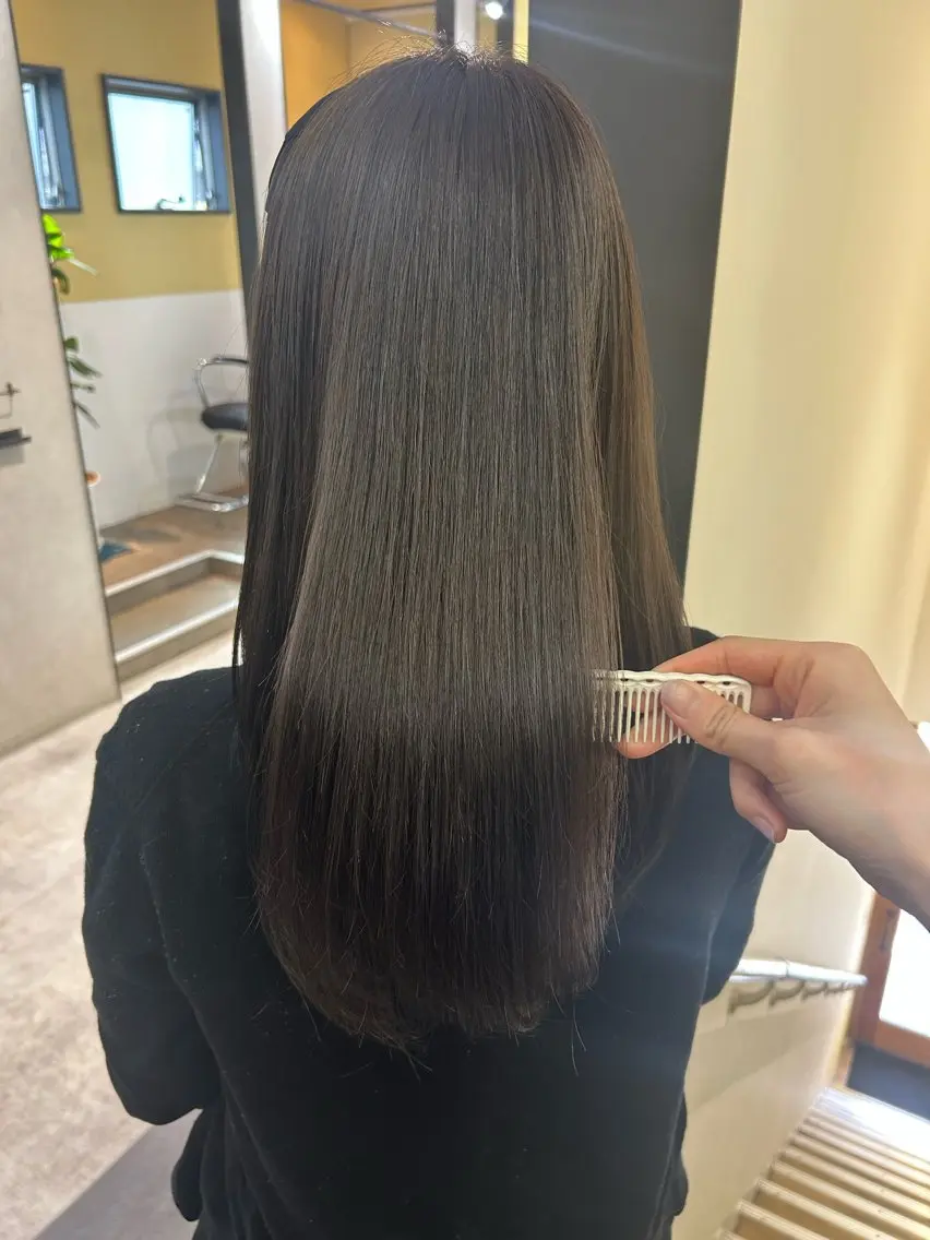 ロング カラー 透明感カラー グレージュ カット ヘアカラー トリートメント hubhair レイヤー/透明感のヘアスタイル