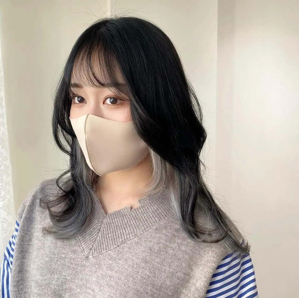 セミロング 韓国風ヘア ヘアカラー エクステ レイヤーカット特化 🩵RIHO🩵のヘアスタイル