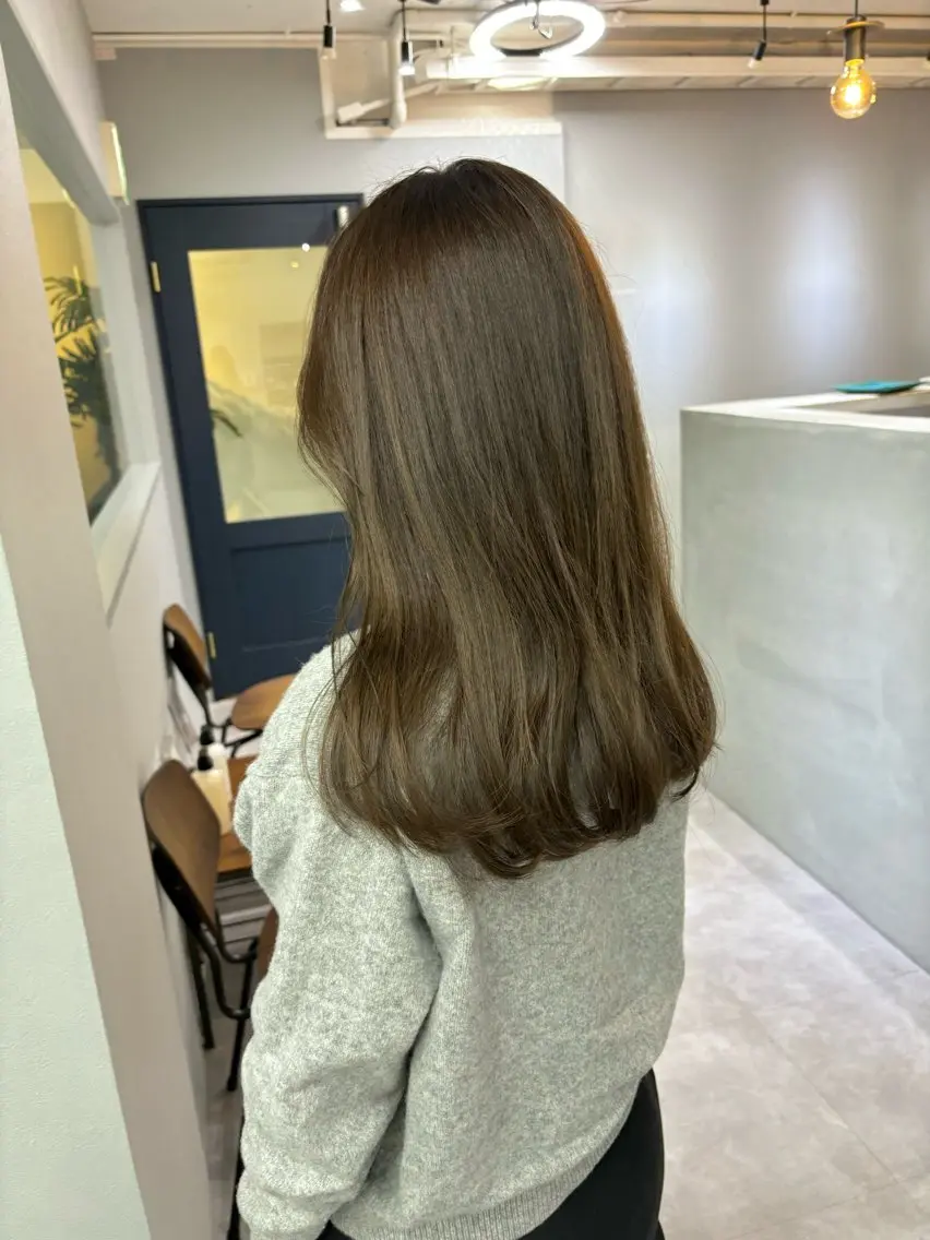 セミロング カラー アッシュ ベージュカラー きよはらちさき🍑 柔らかカラー🌱🫧のヘアスタイル