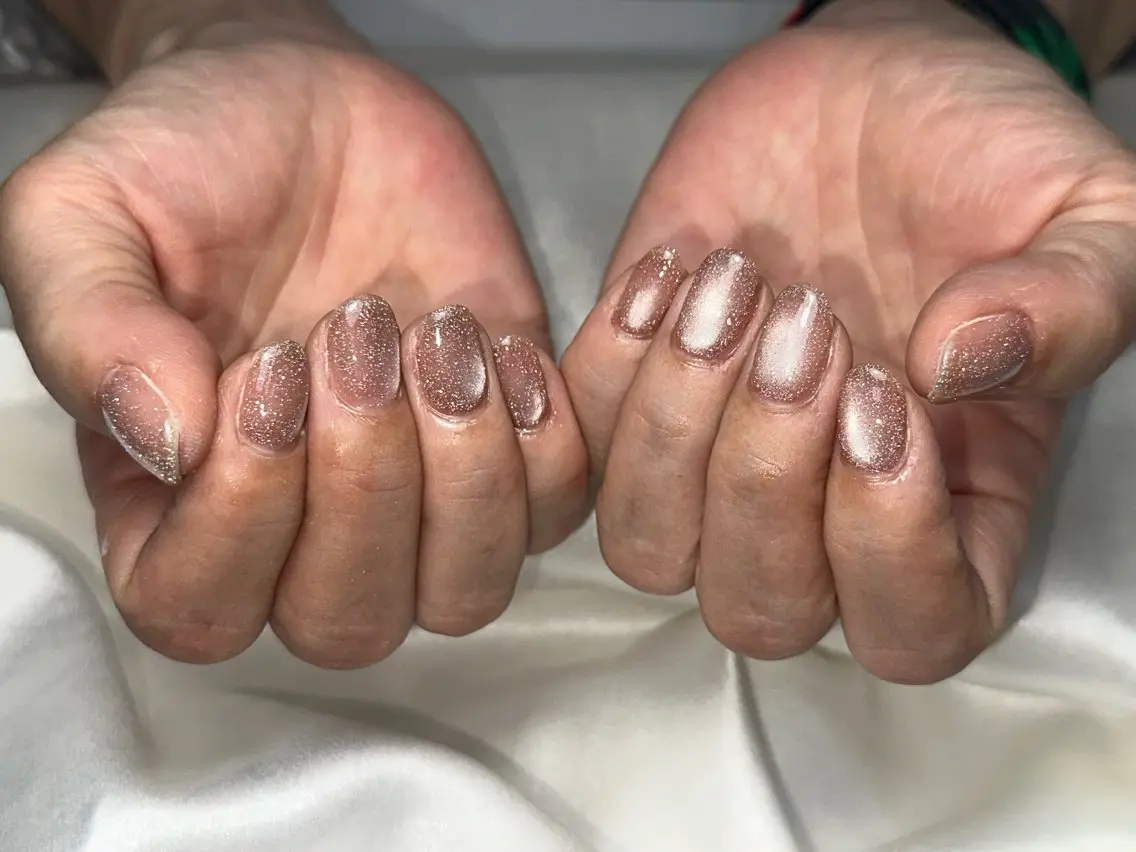 ネイル オーロラネイル フラッシュネイル フラッシュマグ フットネイル フレンチネイル ハンドネイル kiki nail たまプラーザのネイルデザイン