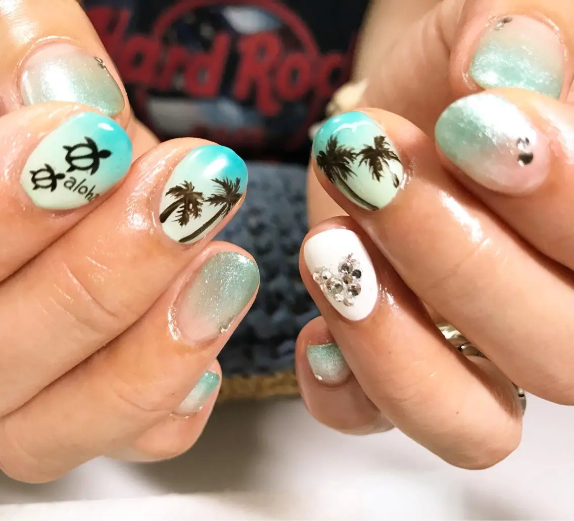 ネイル フットネイル グラデーション グリーン シンプルネイル 春ネイル ハンドネイル nail fufla ♡yamane♡のネイルデザイン