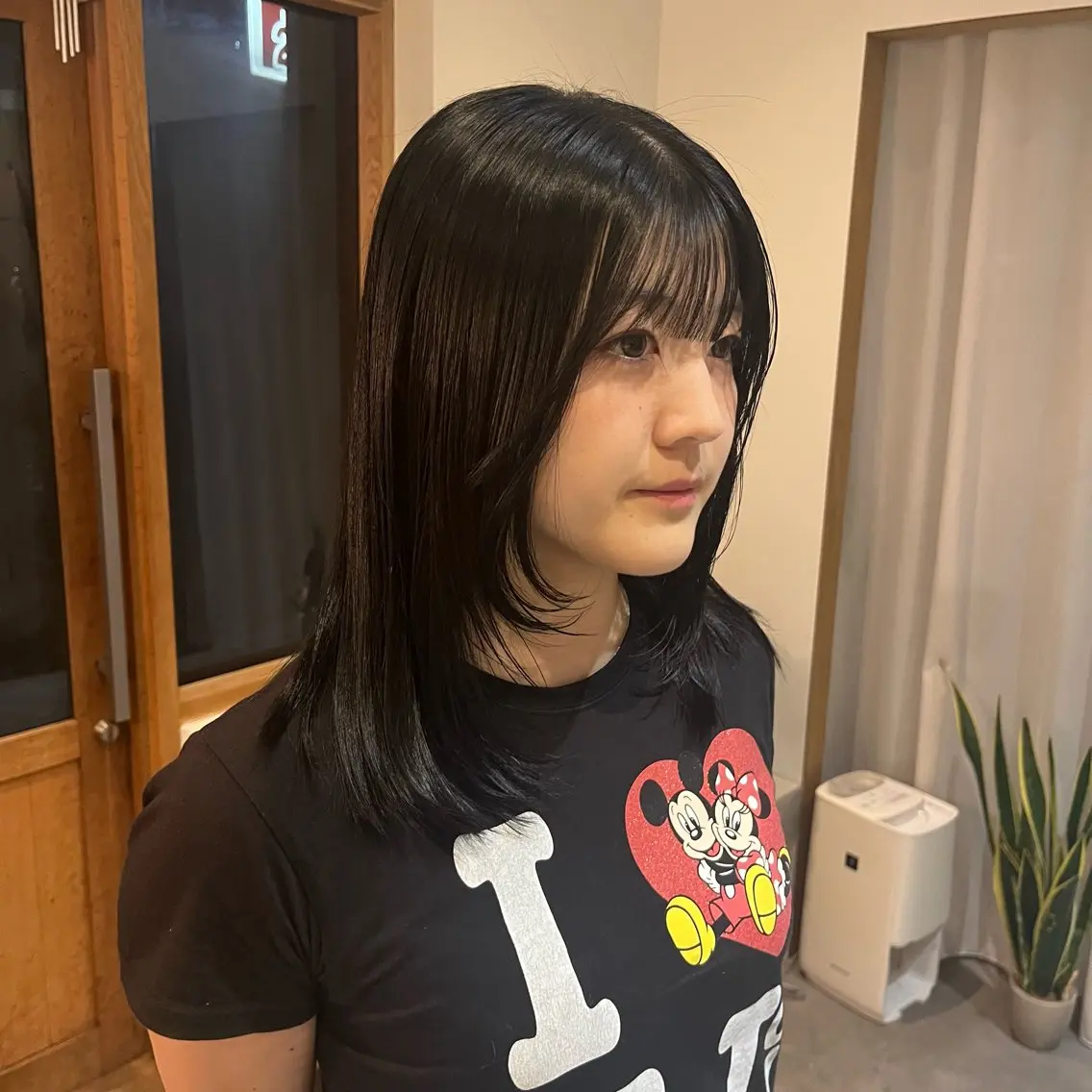 ロング レイヤーカット 、 ハルナのヘアスタイル