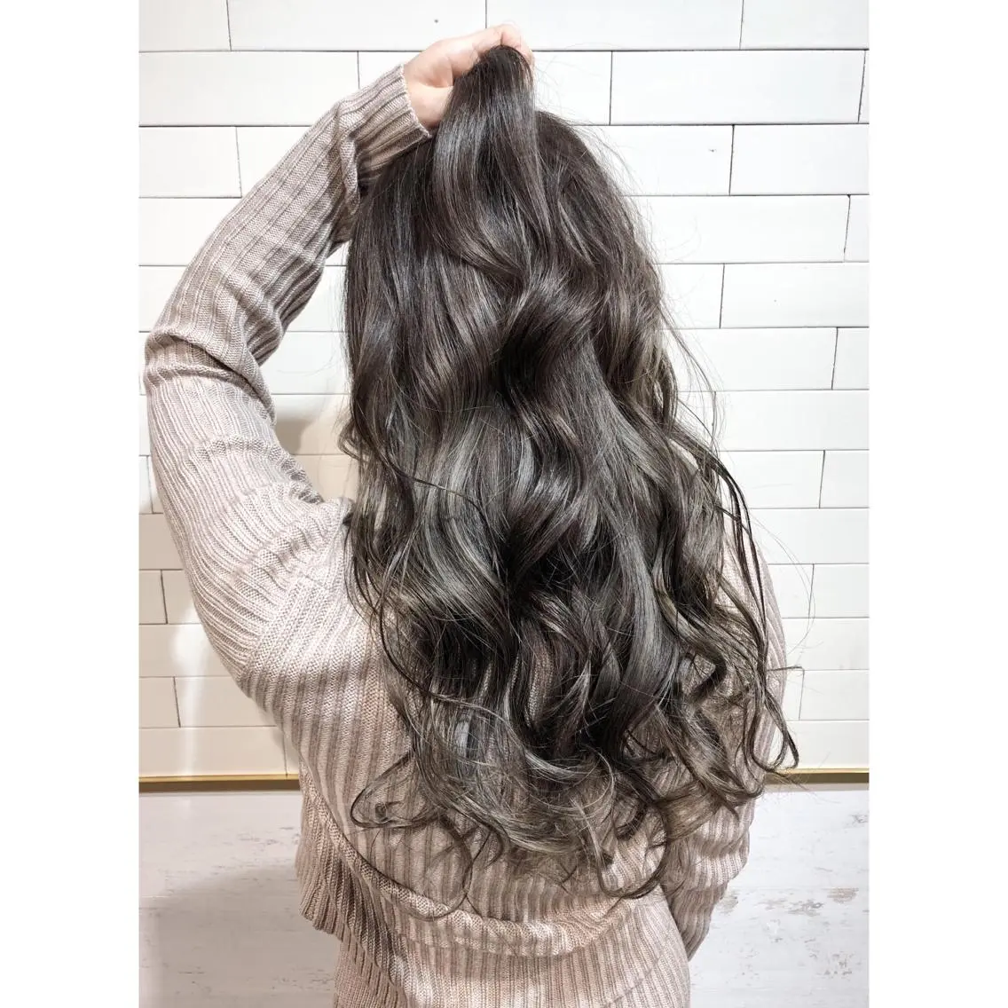 ロング EIGHT plum TOKIOリミテッドのヘアスタイル