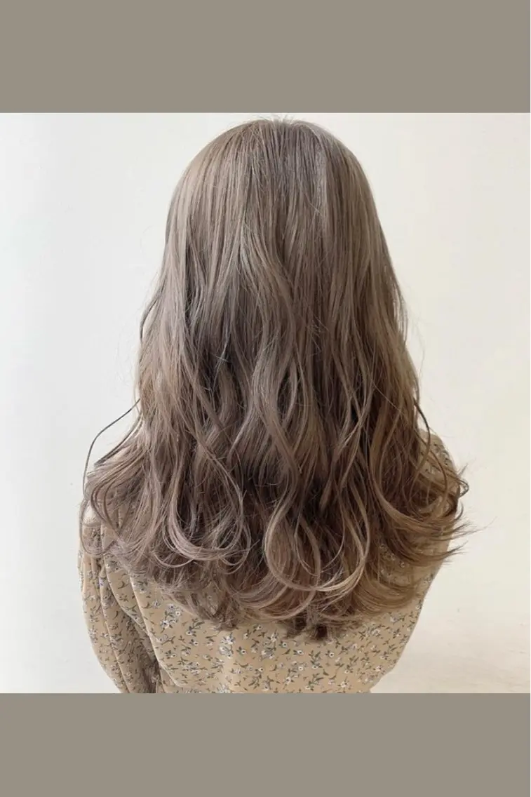 セミロング カラー JUN 【ジュン】のヘアスタイル