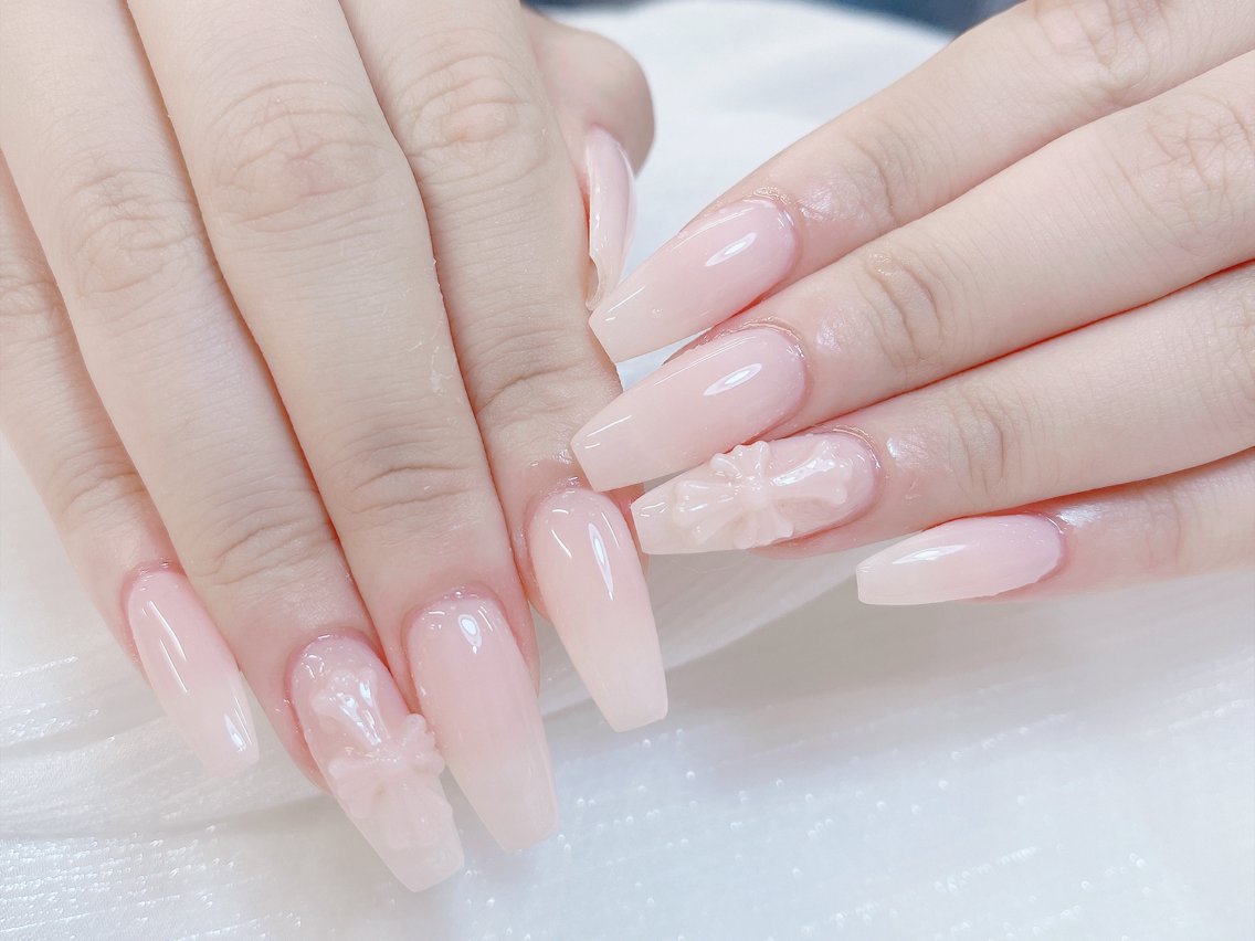 ネイル チークネイル 成人式 フレンチネイル グラデーション 氷ネイル・うるうるネイル ハンドネイル DUO   MI nail salonのネイルデザイン
