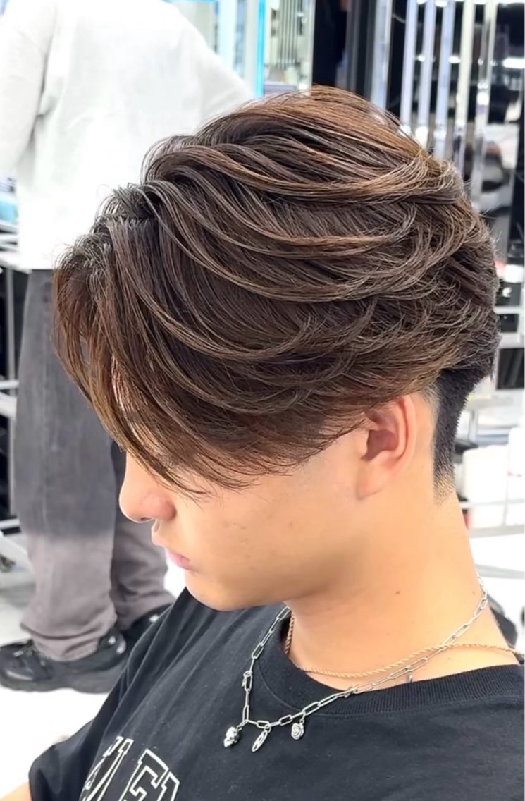 メンズ メンズパーマ 縮毛矯正 SENSE毛流れ センターパートみきとのヘアスタイル