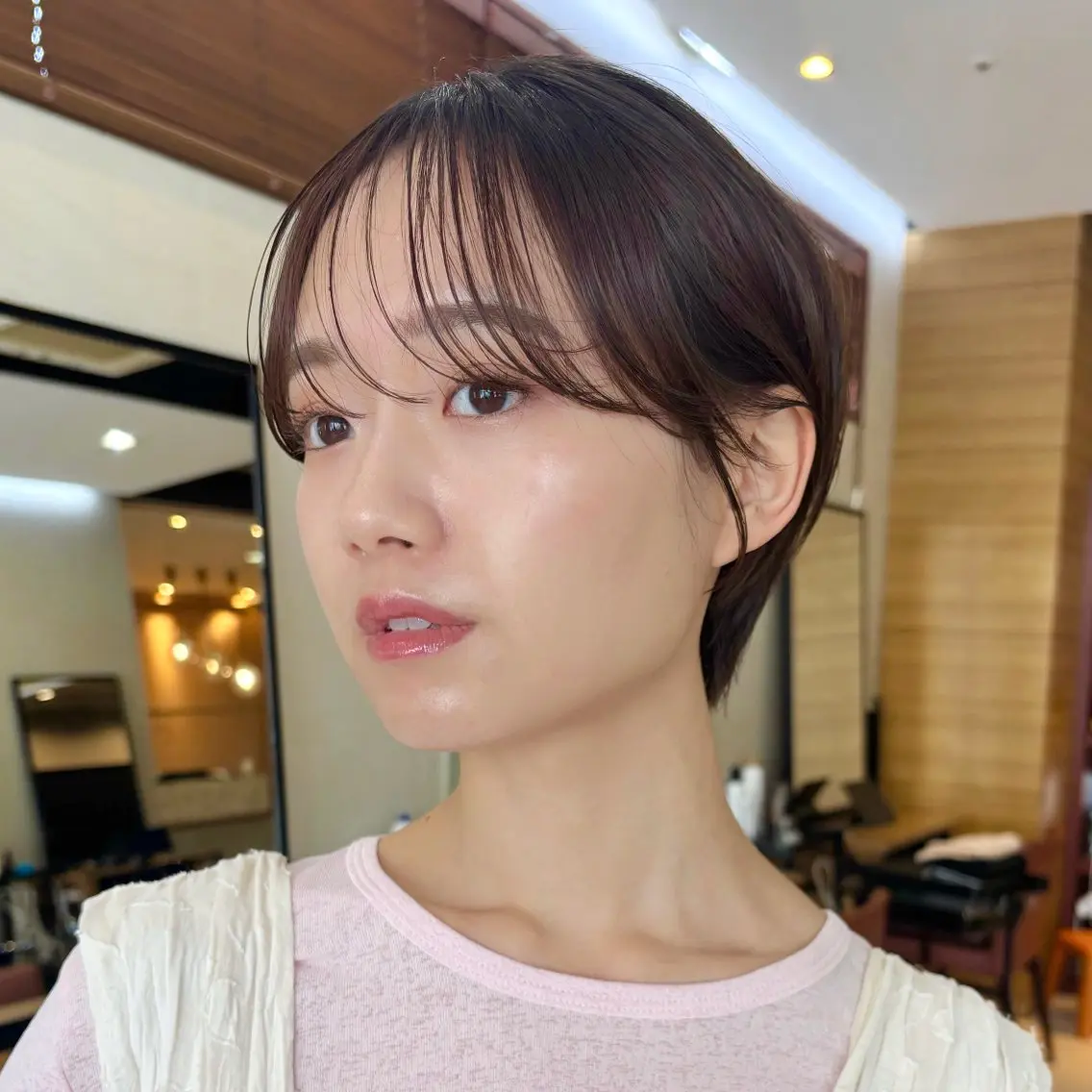 ショート カラー 丸みショート ブラウンカラー チョコレートブラウン ショートヘア カット ヘアカラー トリートメント 顔まわり🥨レイヤー /透明感/水口舞奈のヘアスタイル
