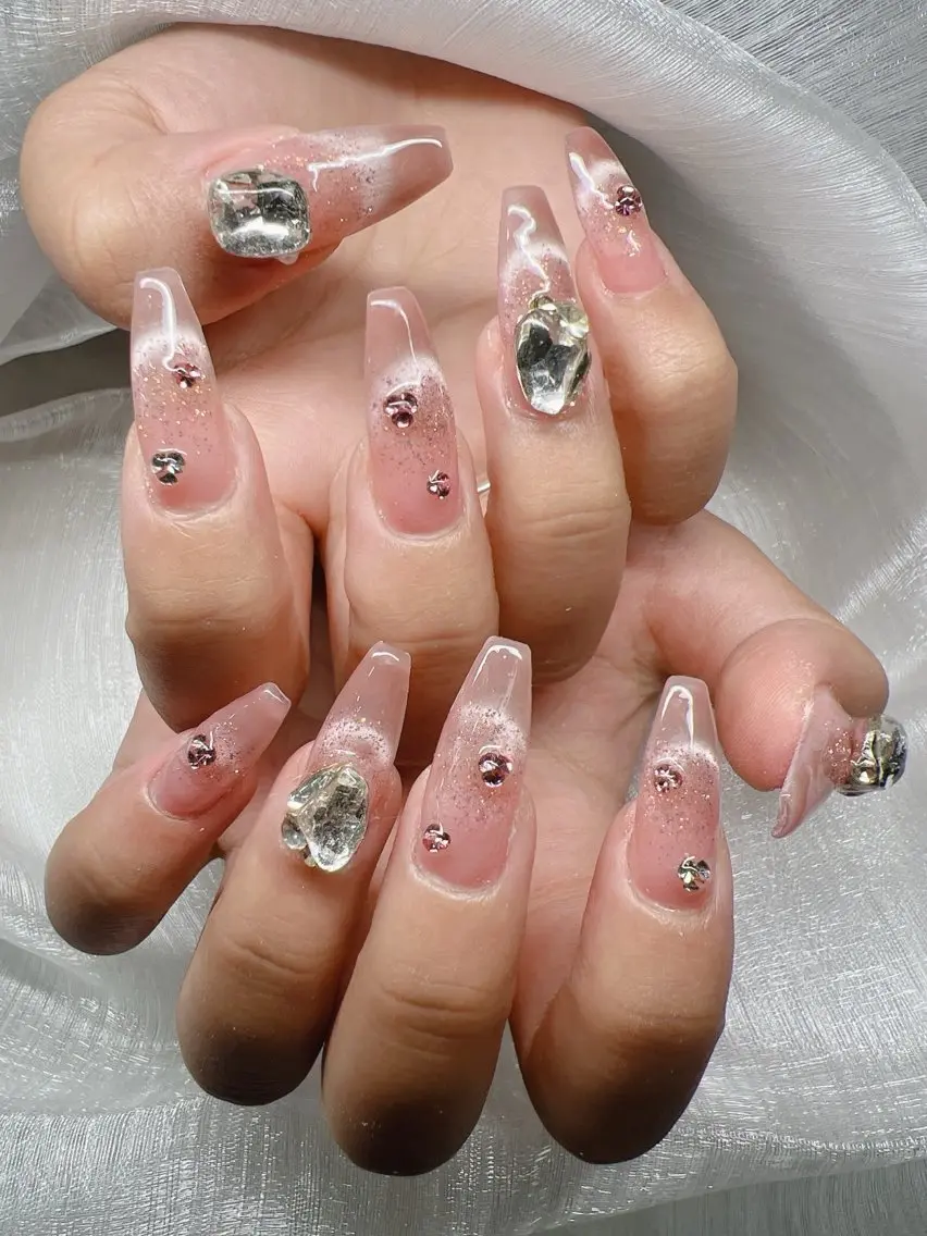 ネイル 長さ出し グラデーション キラキラネイル マグネットネイル ニュアンスネイル Lee Nails チップ長さだし専門店のネイルデザイン