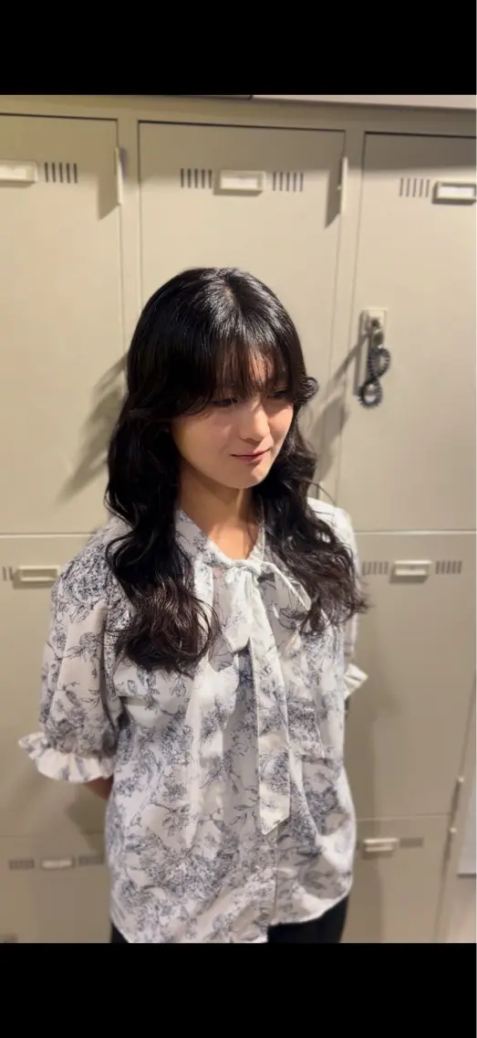 セミロング カラー パーマ ヘアアレンジ メンズ カット ヘアカラー トリートメント 🦋縮毛/レイヤ ー/透明感カラー🦋のヘアスタイル