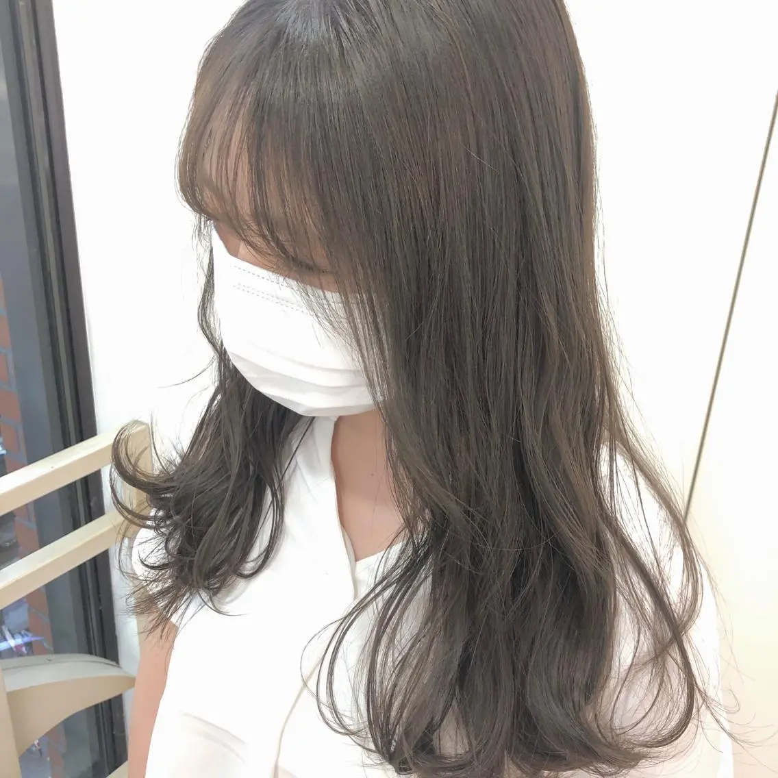 ロング カラー TRENCH 相澤 果歩のヘアスタイル