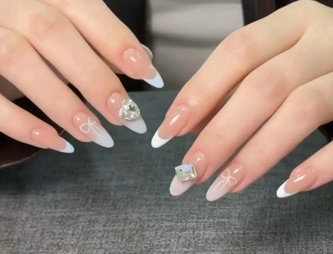 ネイル ハンドネイル 🎀 NaNa_nailのネイルデザイン