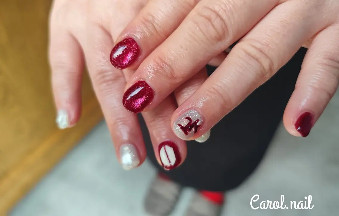 ネイル 赤色 carol nailのネイルデザイン