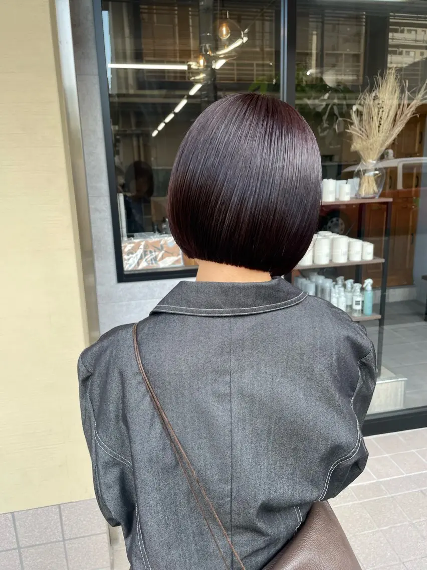 ショート 切りっぱなしボブ 前下がりボブ ショートボブ ボブ ショートヘア マツダ レンのヘアスタイル