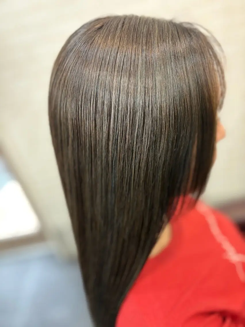 カット+シークレットハイライト+3STEPトリートメント(ブリーチ込)の写真