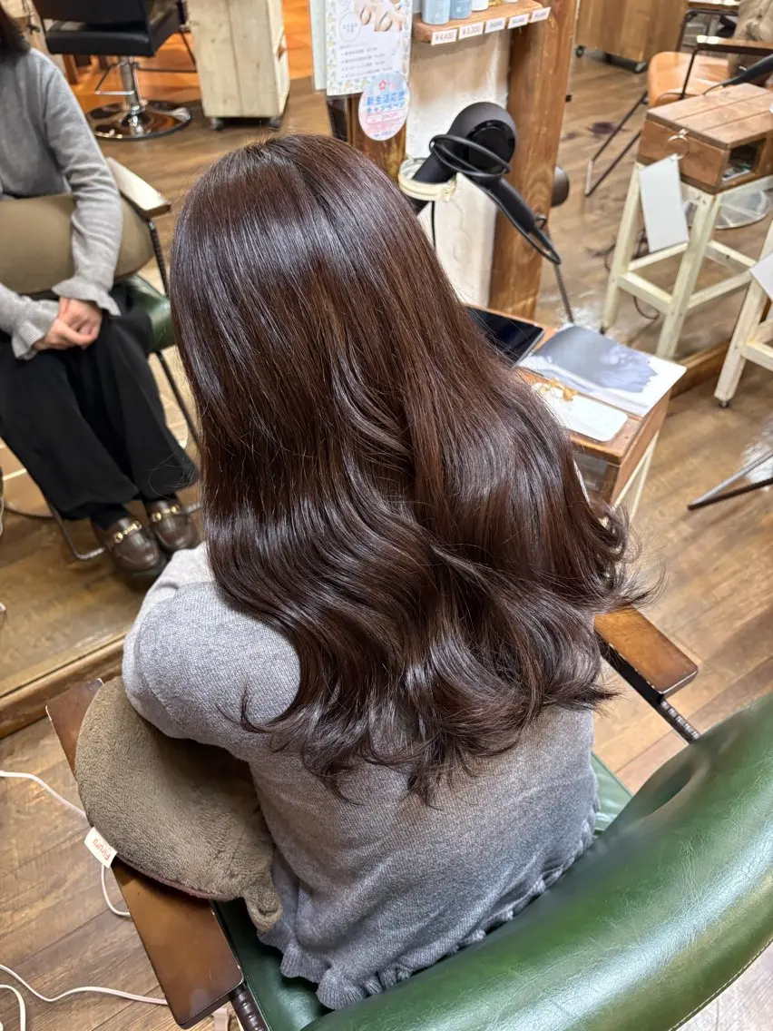 ロング カラー 元山 透明感艶カラー 🌻レイヤーカットのヘアスタイル
