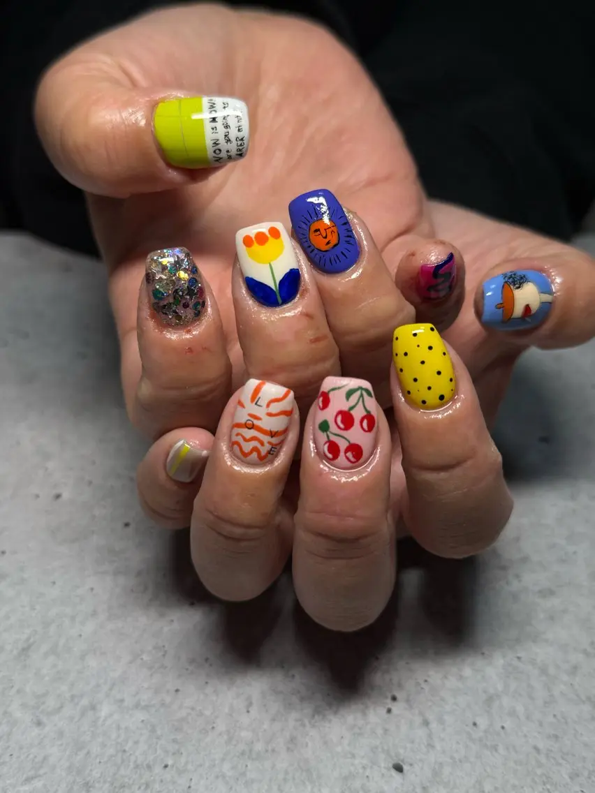 ネイル 持ち込み nail salon CHEのネイルデザイン