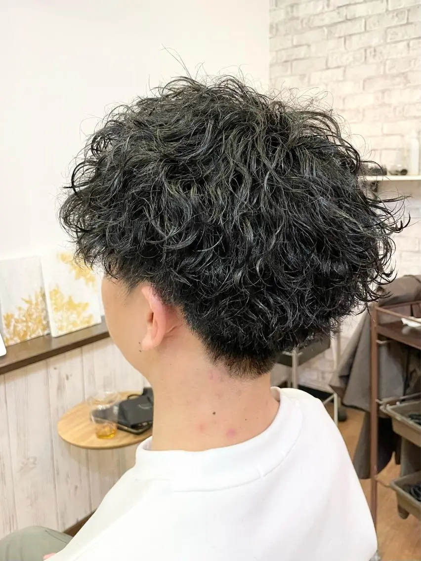 【平日限定クーポン🌷トレンドパーマ】🌊メンズカット&波巻スパイラルパーマ🌊※特殊パーマの写真