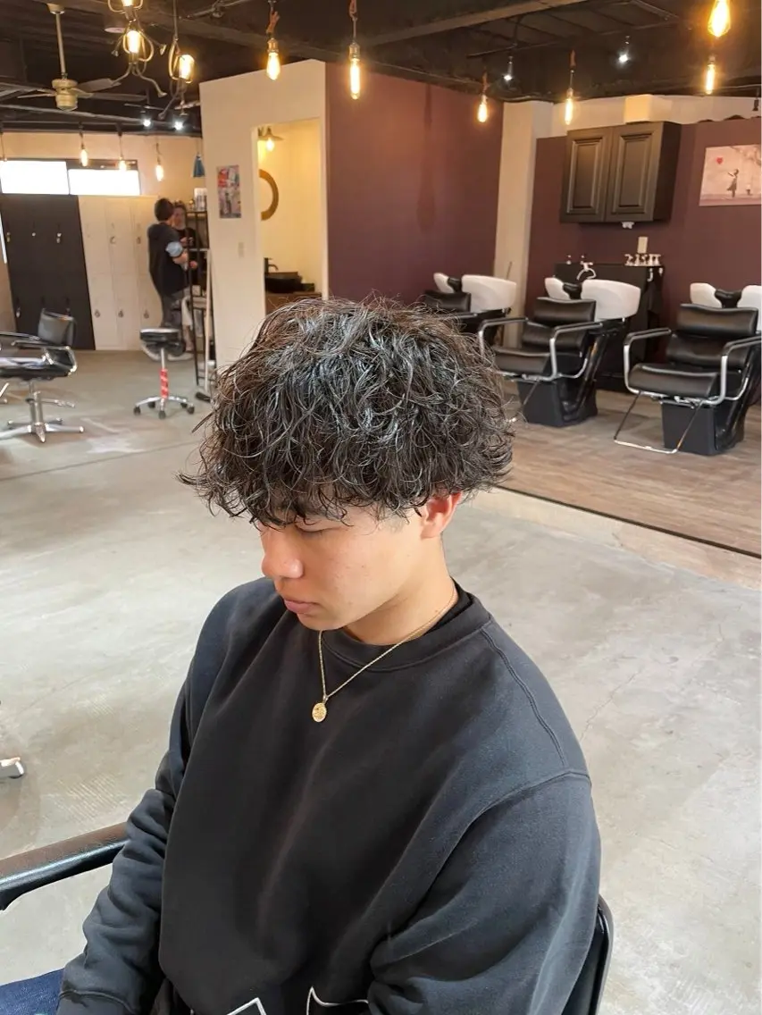 ショート ツイスパ フミヤの眉毛・アイブロウイメージ