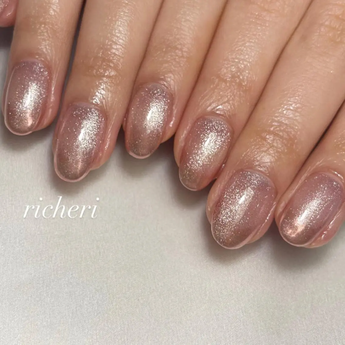 ミディアム ネイル ハンドネイル richeri beautyのエステ・リラクイメージ