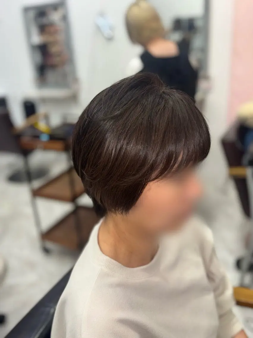 ショート ショートヘア ヘアカラー 森元 優衣のヘアスタイル