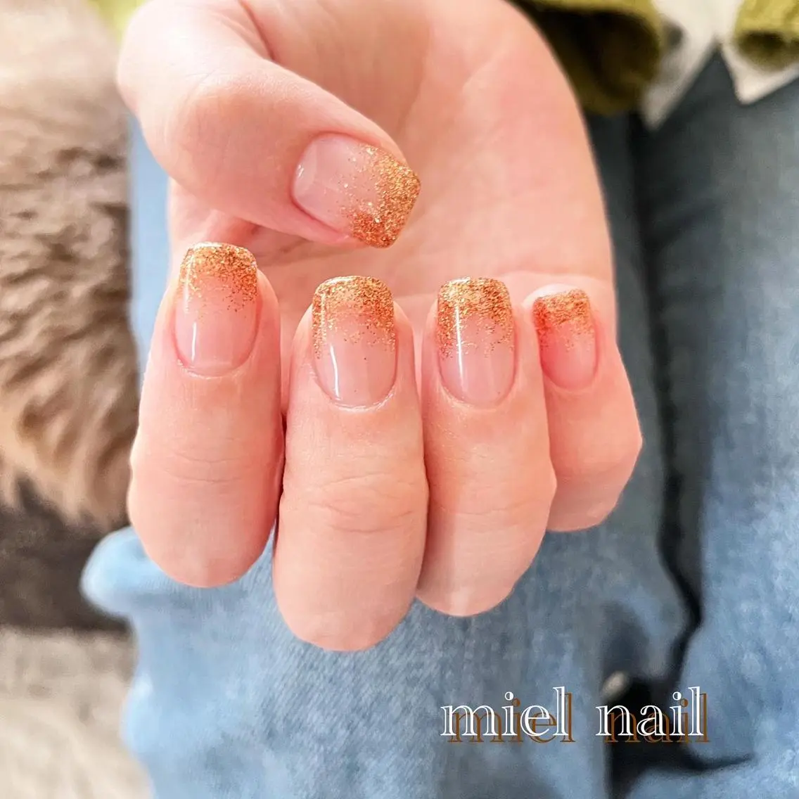 ネイル グラデーション ラメ(グリッター) ラメグラデーション シンプルネイル スクエアネイル ハンドネイル miel nailのネイルデザイン