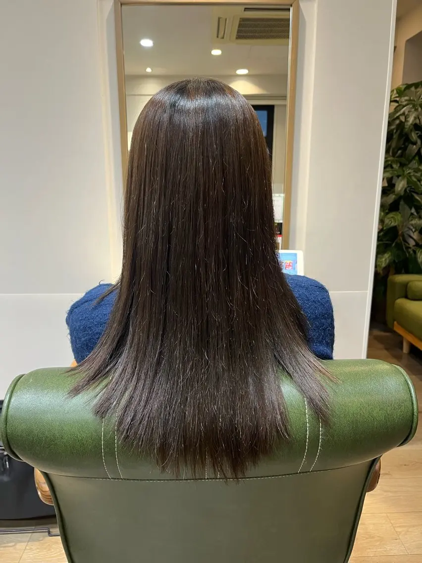 ロング 小鴨 美佳のヘアスタイル