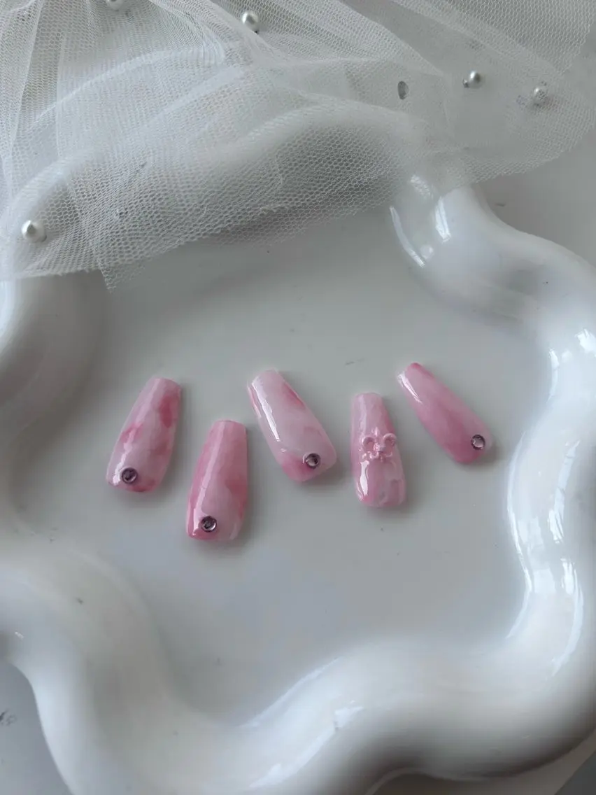 ネイル アートネイル ニュアンスネイル ストーンネイル vante yudukiのネイルデザイン