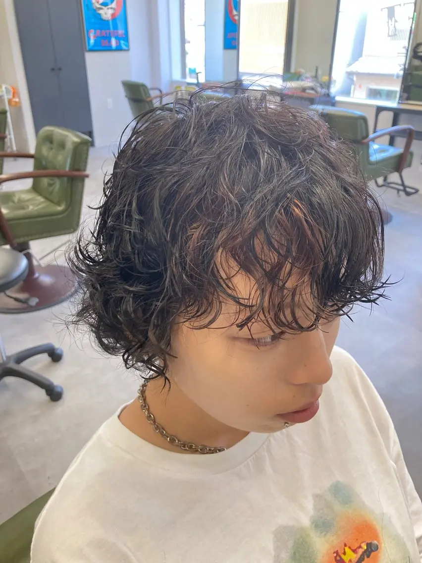 ショート パーマ ウルフカット スパイラルパーマ カット パーマ トリートメント SHAFT Ieiriのヘアスタイル