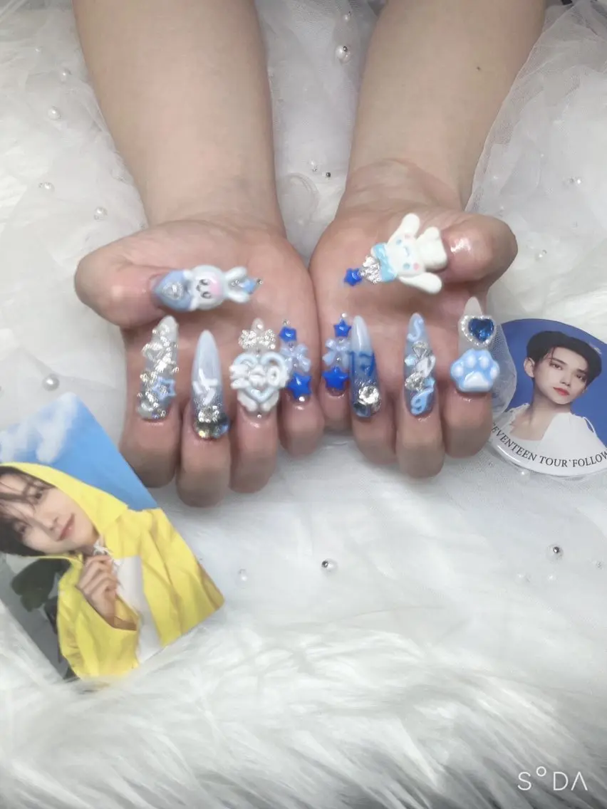 ネイル ハンドネイル CARAT カラットのネイルデザイン
