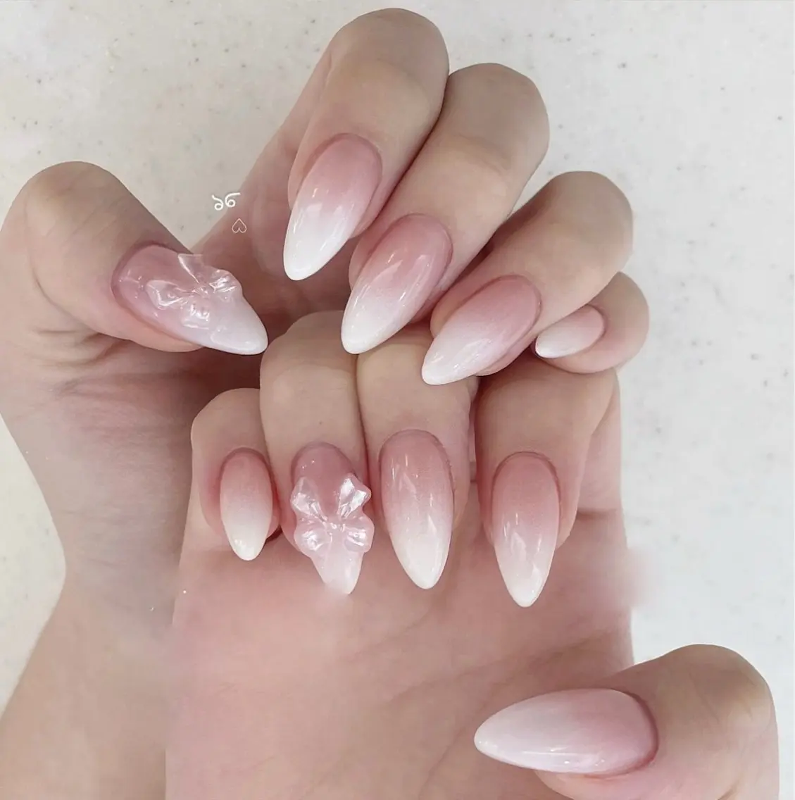 ネイル アートネイル ボルドー フレンチネイル ジェルネイル 氷ネイル・うるうるネイル ハンドネイル Julie NailSalonのネイルデザイン
