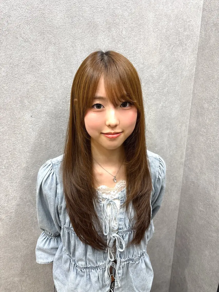 ロング 顔周りカット レイヤーカット 🍒レイヤー/ブリー チ艶カラー🌺NOAのヘアスタイル