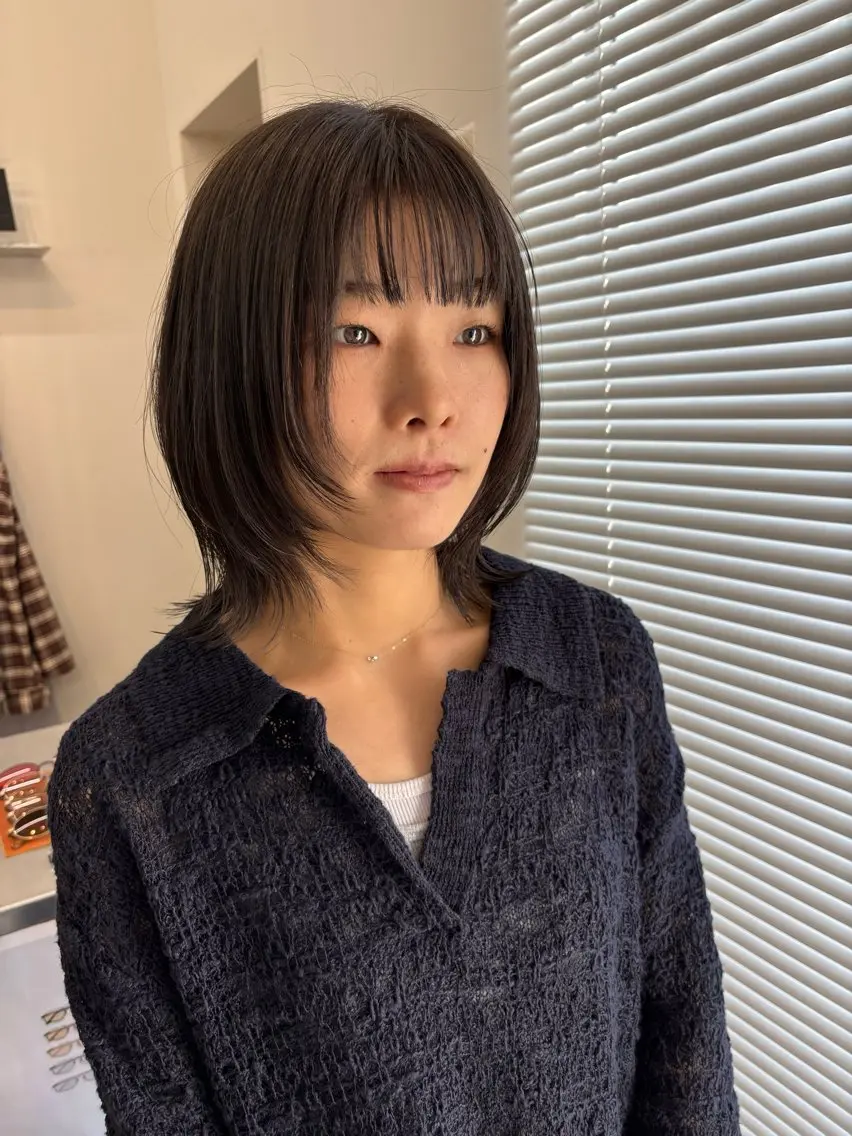 ミディアム レイヤーカット ウルフカット カット ヘアカラー トリートメント 舘谷 愛莉のヘアスタイル