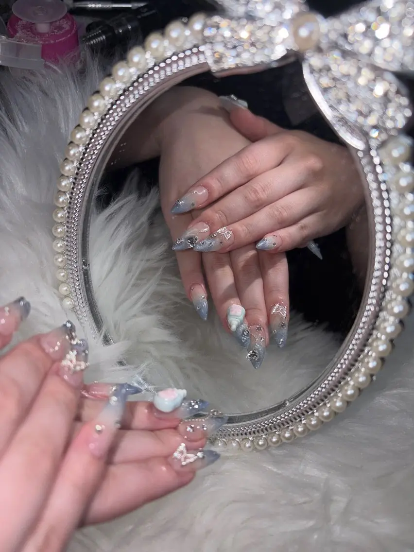 ネイル グラデーション マグネットネイル ハンドネイル nail salon Lilynのネイルデザイン