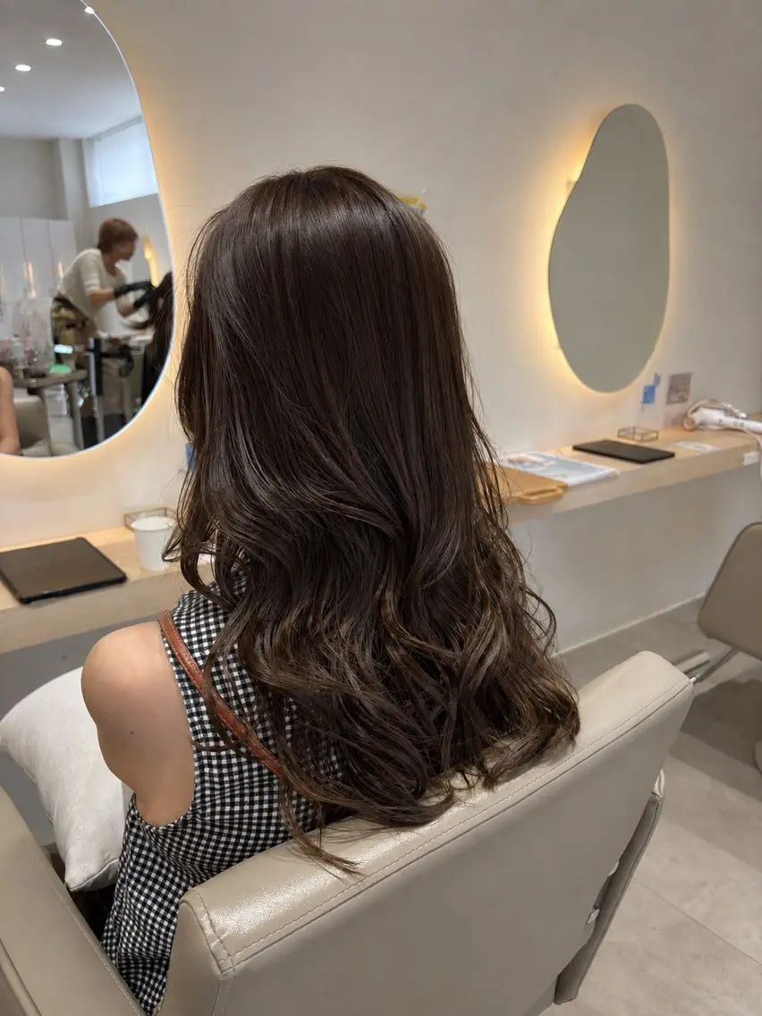 ロング カラー ブリーチ グレージュ ミルクティーグレージュ ブリーチなしカラー レイヤーカット カット ヘアカラー レイヤー/メンズ /パーマ/佐藤のヘアスタイル