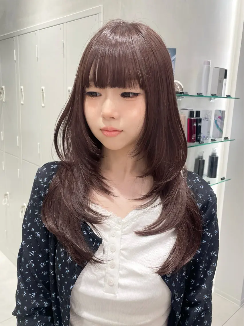 セミロング カラー ヘアアレンジ ブラウンカラー チョコレートブラウン レイヤーカット カット ヘアカラー トリートメント 🎀透明感カラー 韓国ヘア🎀mahoのヘアスタイル