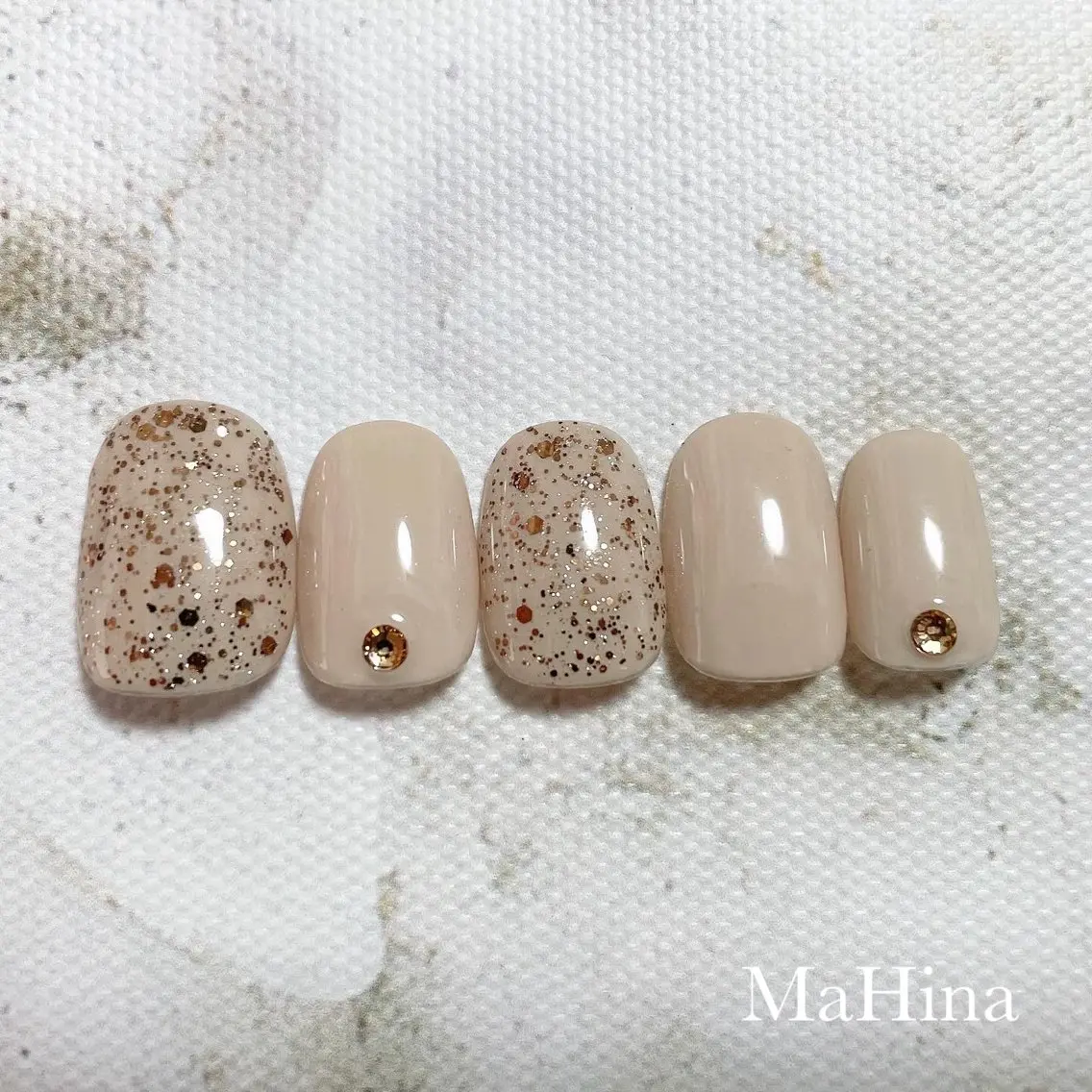 ネイル キラキラネイル ハンドネイル Le Vernis MaHina・まひなのネイルデザイン