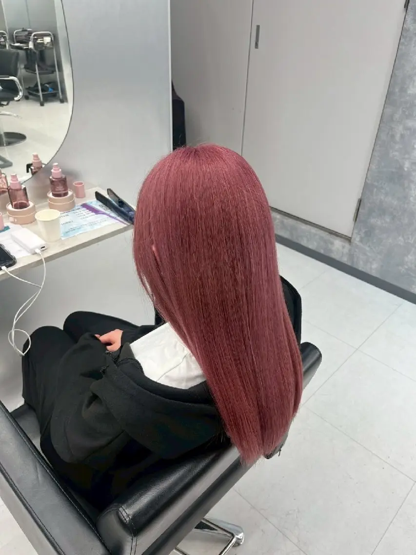 ロング カラー 地雷系🎀ハイトーン 💙荒川結星のヘアスタイル