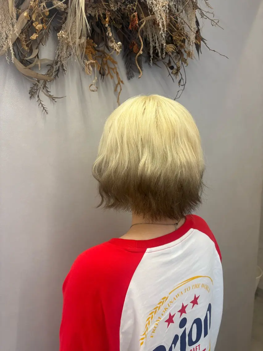 ショート カラー Lis都島/門田 夏鈴のヘアスタイル
