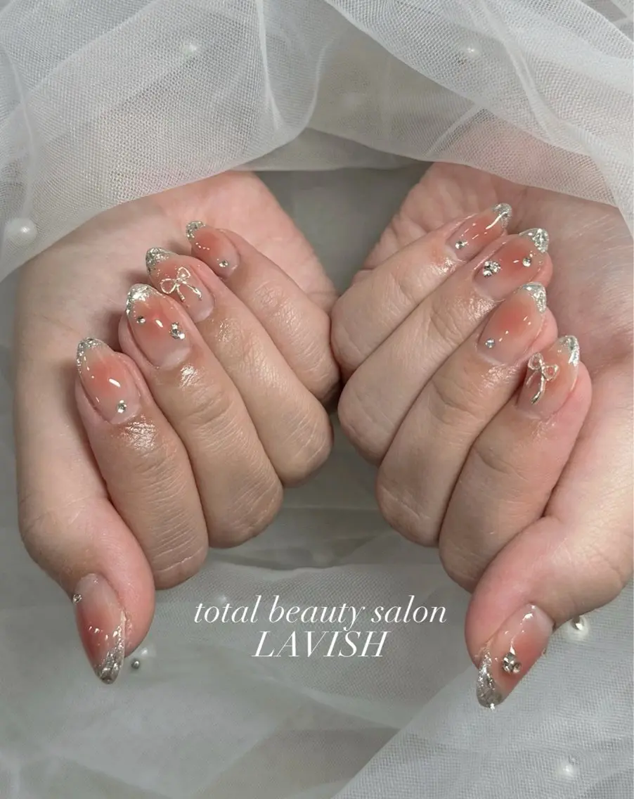 ネイル ハンドネイル フットネイル LAVISH nanamiのネイルデザイン